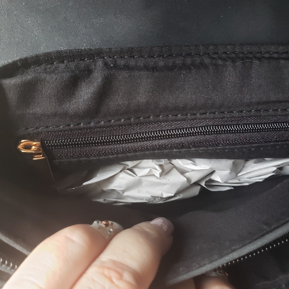 Purse - Picture 5 of 8